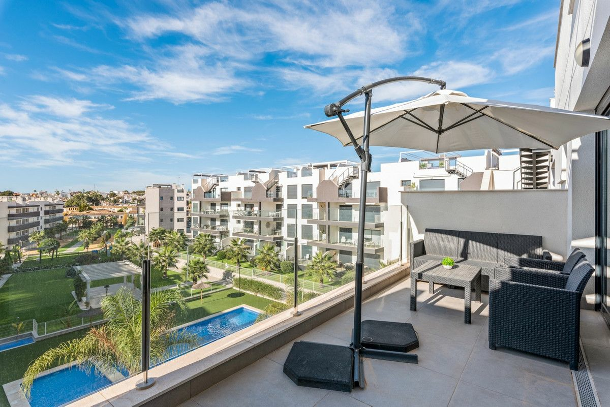 2-bedroom Apartment In Orihuela Costa, Spain (72 M²)