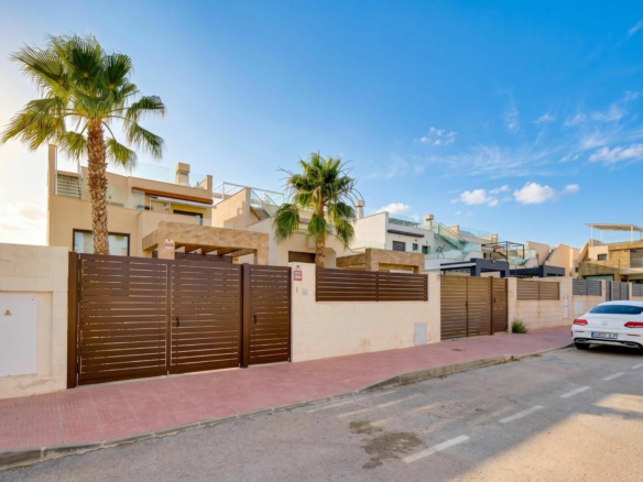 Villa In Rojales