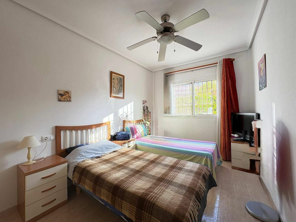 2-bedroom Apartment In Gran Alacant, Spain (77 M²)