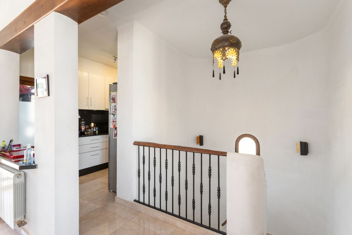 4-bedroom Villa In Orihuela Costa, Spain (150 M²)