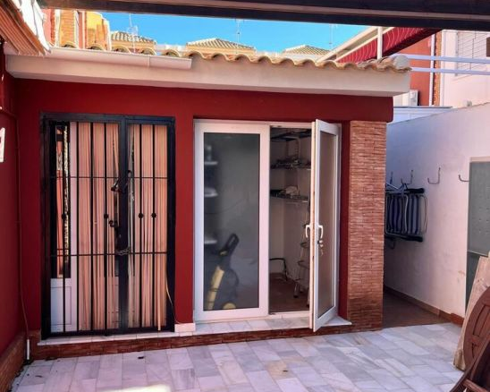 4-bedroom Villa In Pilar De La Horadada, Spain (155 M²)