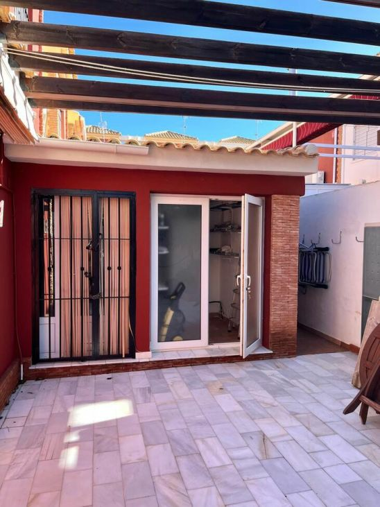 4-bedroom Villa In Pilar De La Horadada, Spain (155 M²)