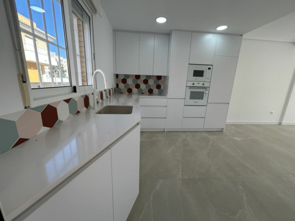 Apartment In Pilar De La Horadada