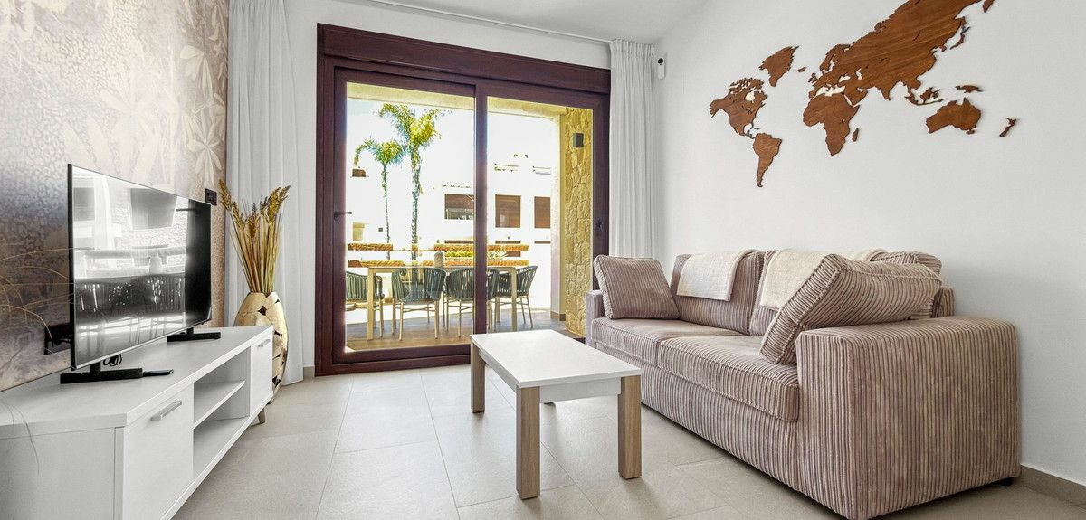 2-bedroom Apartment In Torrevieja, Spain (71 M²)