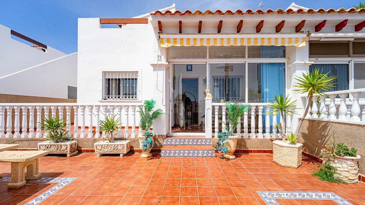 3-bedroom House In Orihuela Costa, Spain (95 M²)