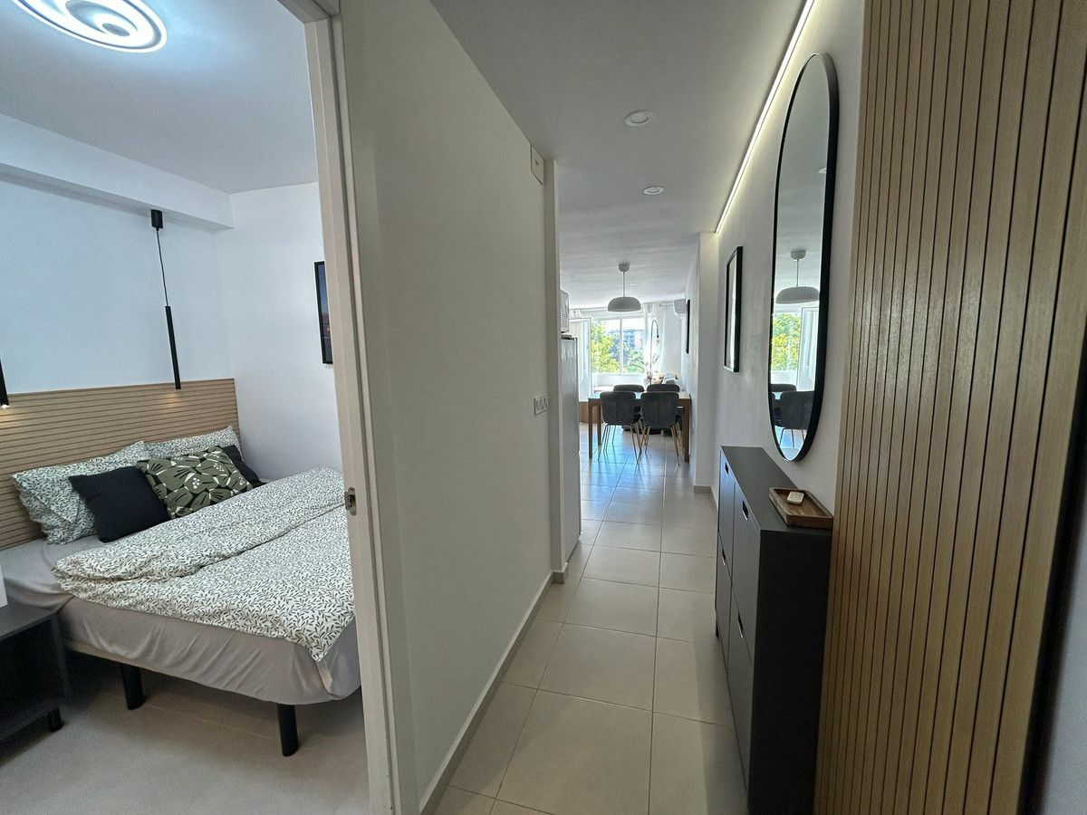 3-bedroom Apartment In Torrevieja, Spain (80 M²)