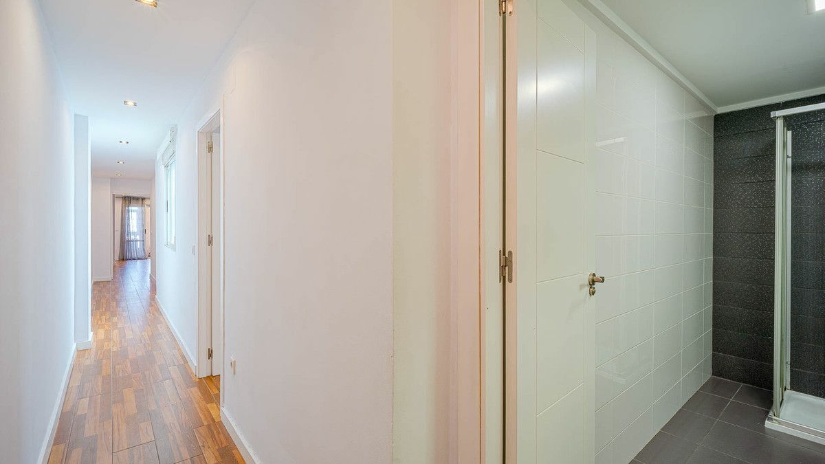 2-bedroom Apartment In Torrevieja, Spain (82 M²)