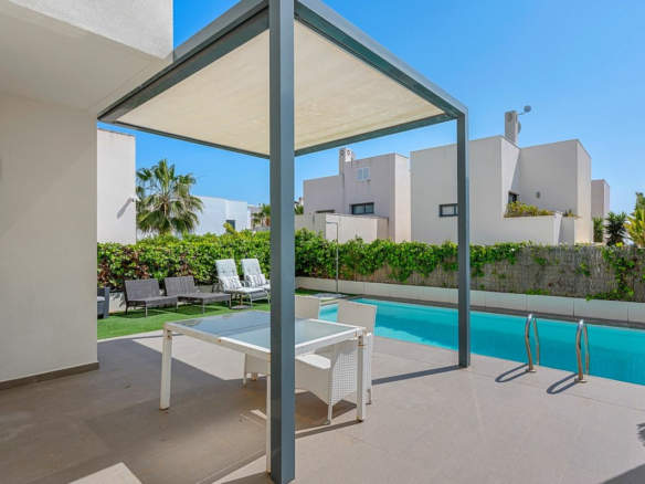 2-bedroom Villa In Rojales, Spain (92 M²)