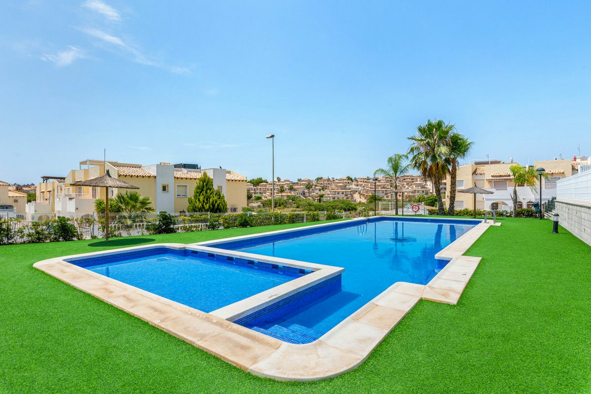 Apartment In Orihuela Costa
