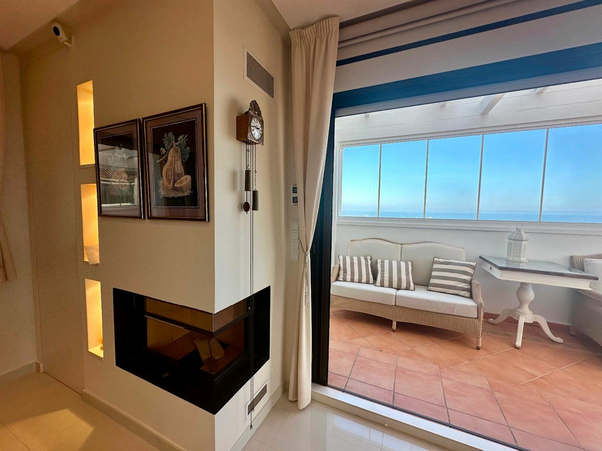 2-bedroom Apartment In Guardamar Del Segura, Spain (160 M²)