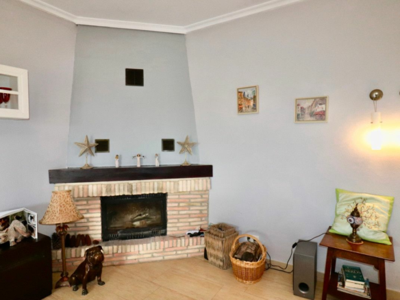4-bedroom Villa In Albatera, Spain (198 M²)