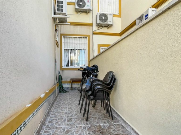 2-bedroom Villa In Orihuela Costa, Spain (50 M²)