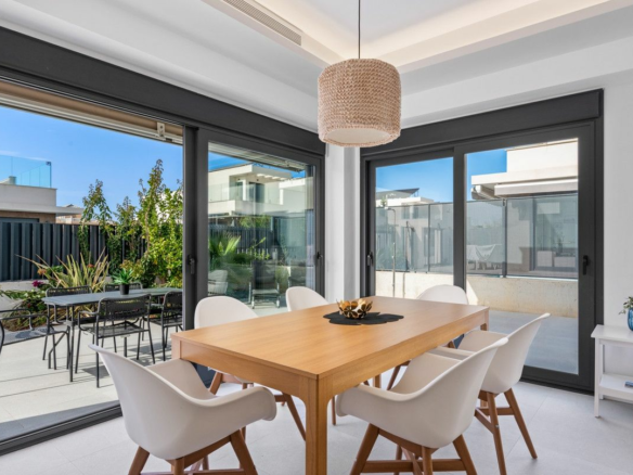 3-bedroom Villa In La Marina, Spain (226 M²)