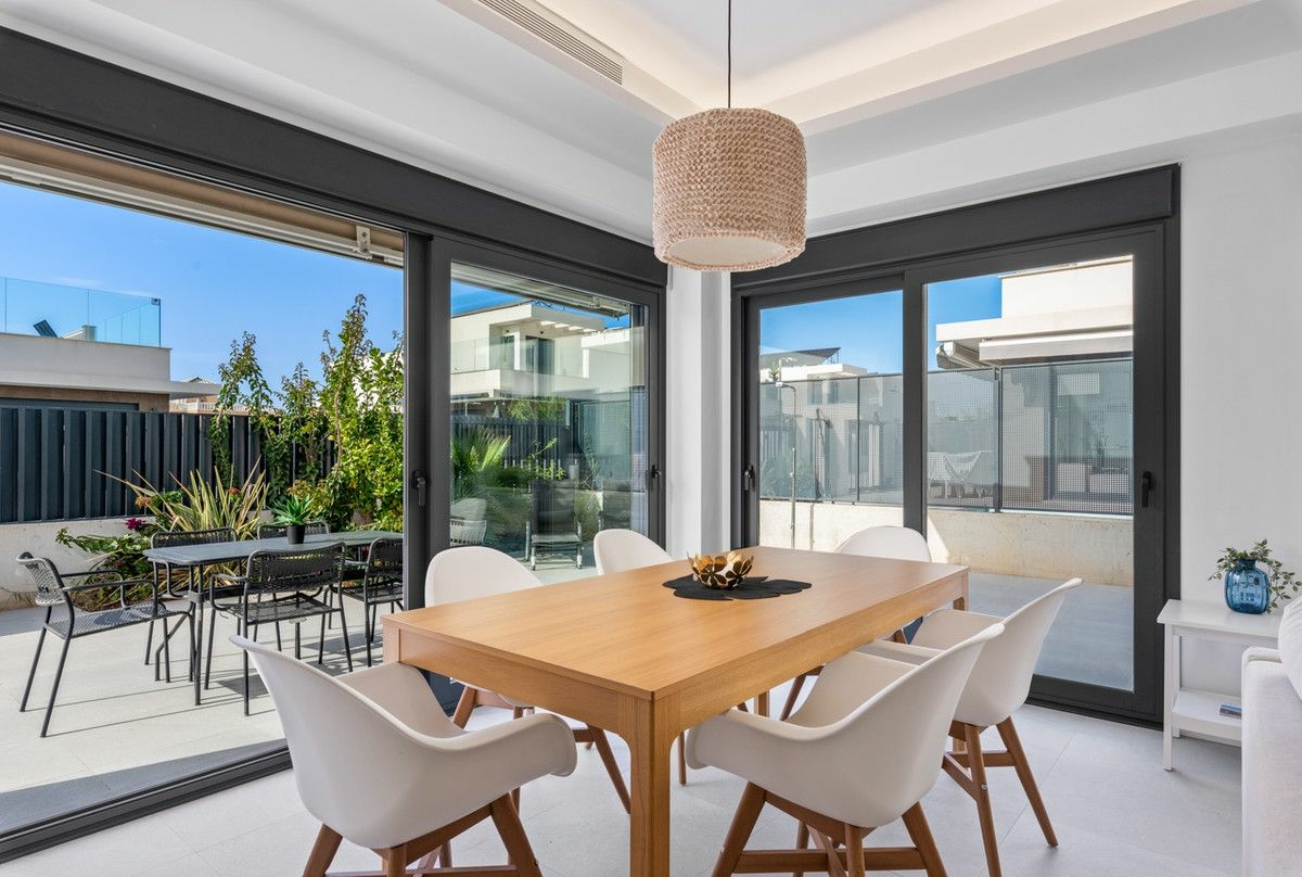 3-bedroom Villa In La Marina, Spain (226 M²)