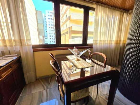 3-bedroom Apartment In Alicante, Spain (167 M²)