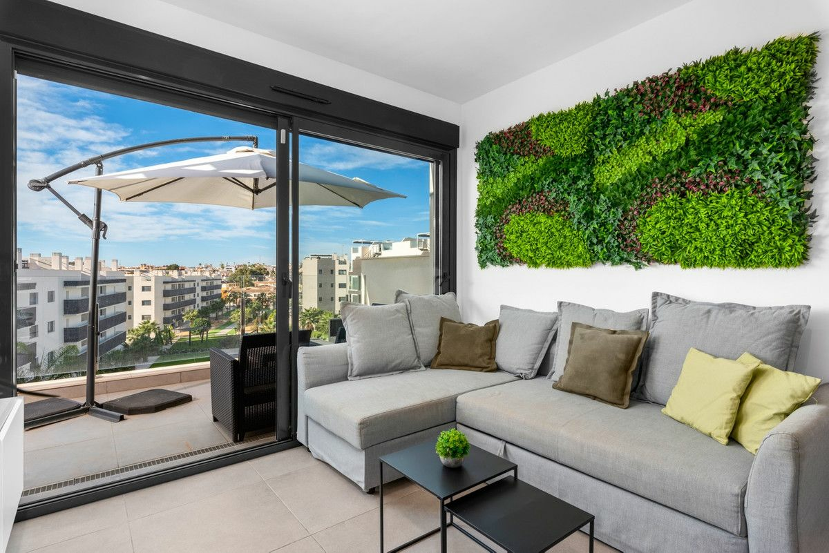 2-bedroom Apartment In Orihuela Costa, Spain (72 M²)