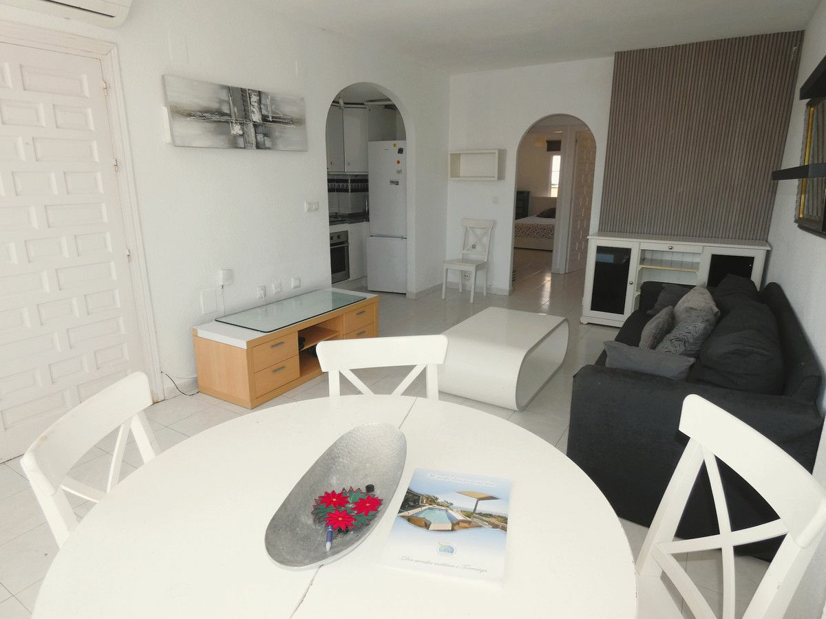 3-bedroom Apartment In Torrevieja, Spain (97 M²)