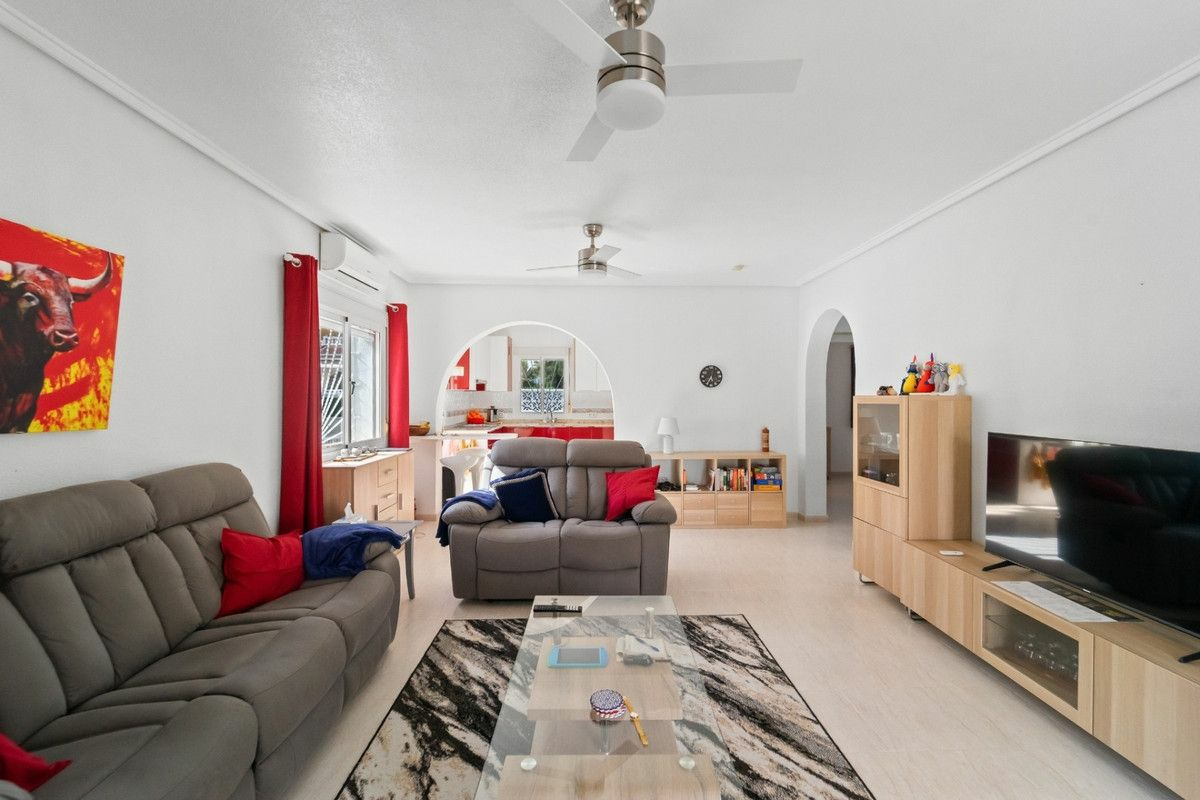 2-bedroom Villa In Benijofar, Spain (108 M²)
