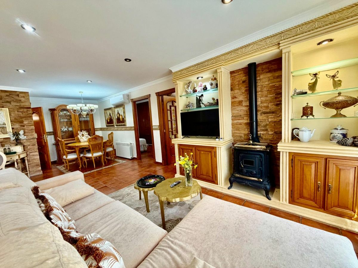 4-bedroom Villa In Orihuela Costa, Spain (189 M²)