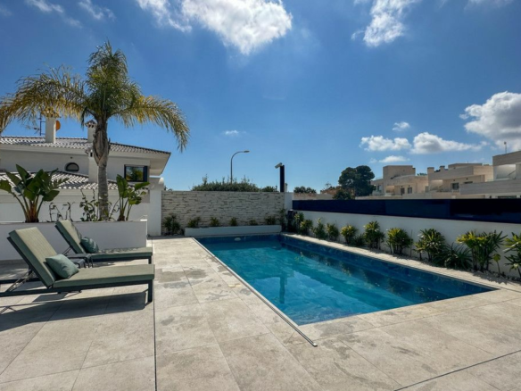 4-bedroom Villa In Orihuela Costa, Spain (527 M²)