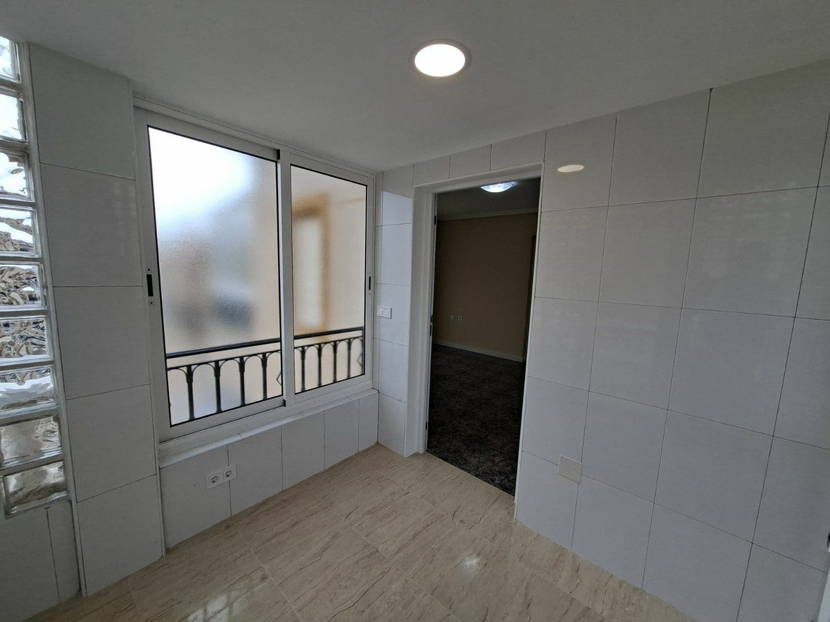 2-bedroom Villa In Orihuela Costa, Spain (52 M²)