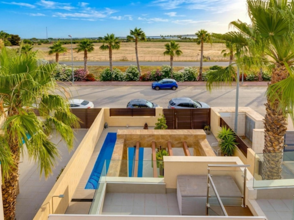 Villa In Rojales
