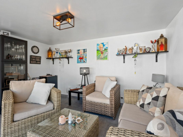 3-bedroom Villa In Rojales, Spain (104 M²)