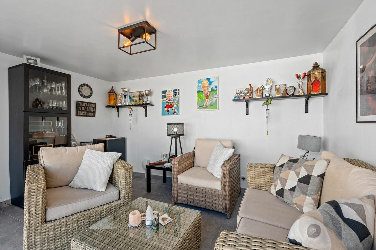 3-bedroom Villa In Rojales, Spain (104 M²)