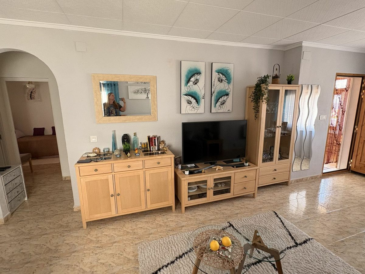 3-bedroom Villa In La Marina, Spain (95 M²)