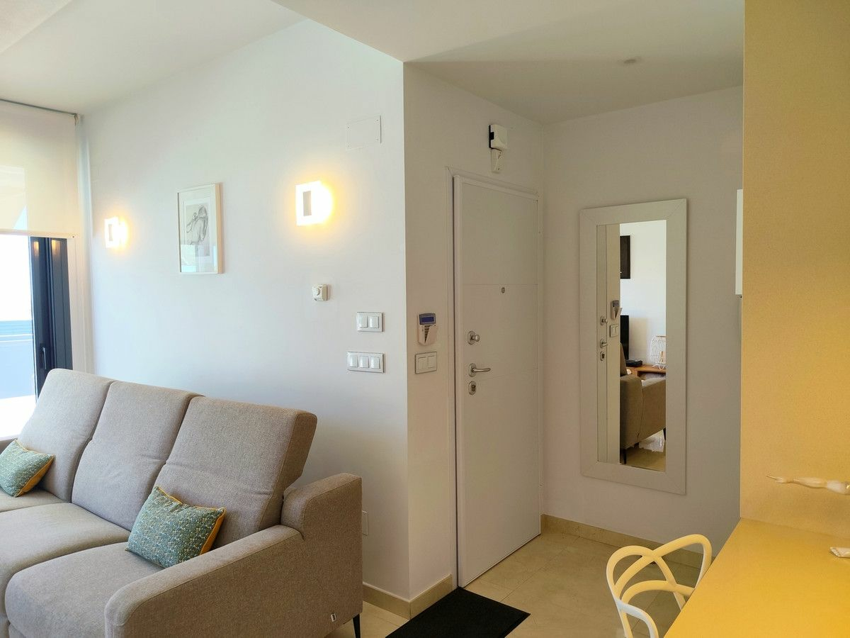 3-bedroom Villa In San Miguel De Salinas, Spain (92 M²)