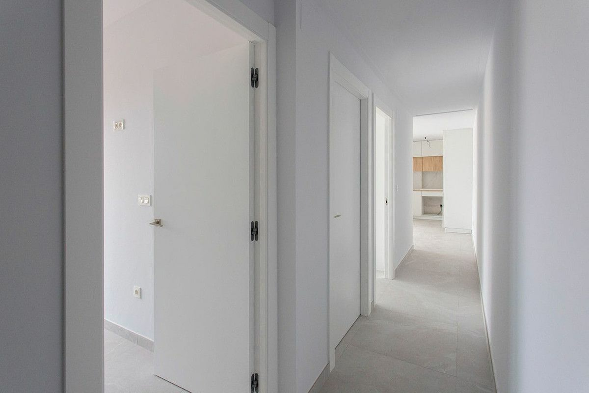 2-bedroom Apartment In Torrevieja, Spain (86 M²)