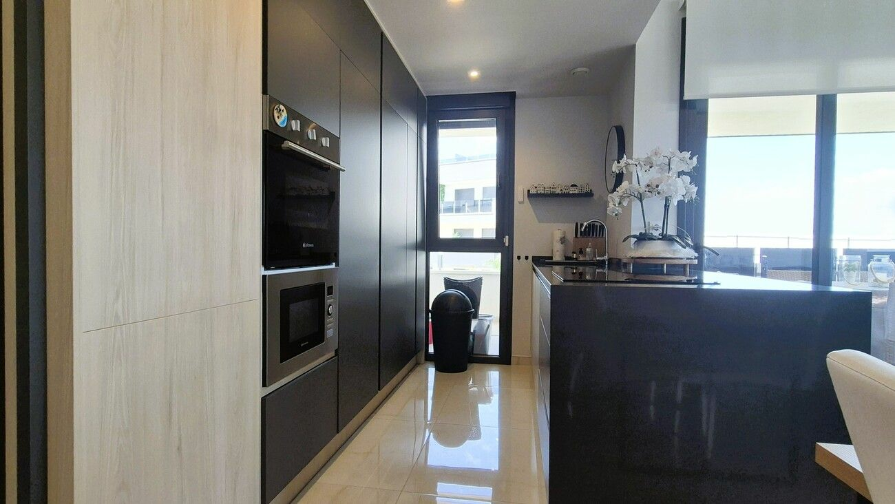 3-bedroom Apartment In Orihuela Costa, Spain (114 M²)