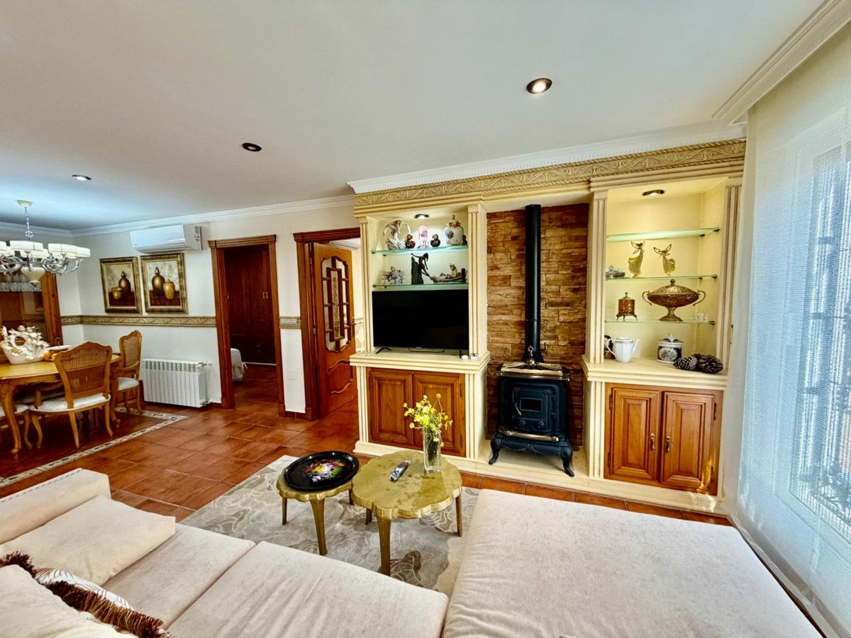 4-bedroom Villa In Orihuela Costa, Spain (189 M²)
