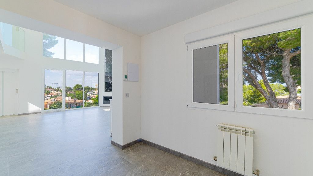 6-bedroom Villa In Orihuela Costa, Spain (286 M²)
