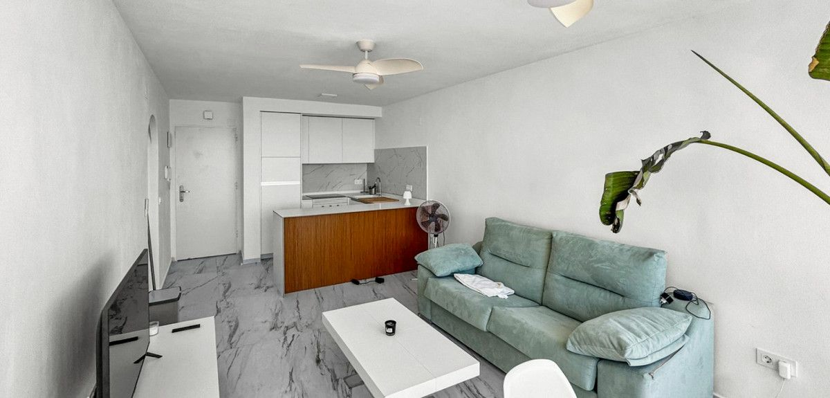 1-bedroom Apartment In Orihuela Costa, Spain (45 M²)