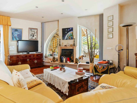 3-bedroom Villa In Cabo Roig, Spain (340 M²)