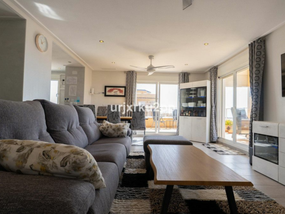 3-bedroom Apartment In Orihuela Costa, Spain (105 M²)