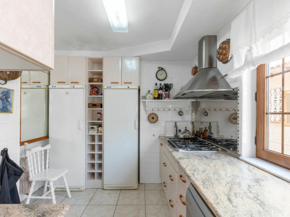 4-bedroom Apartment In Torrevieja, Spain (160 M²)