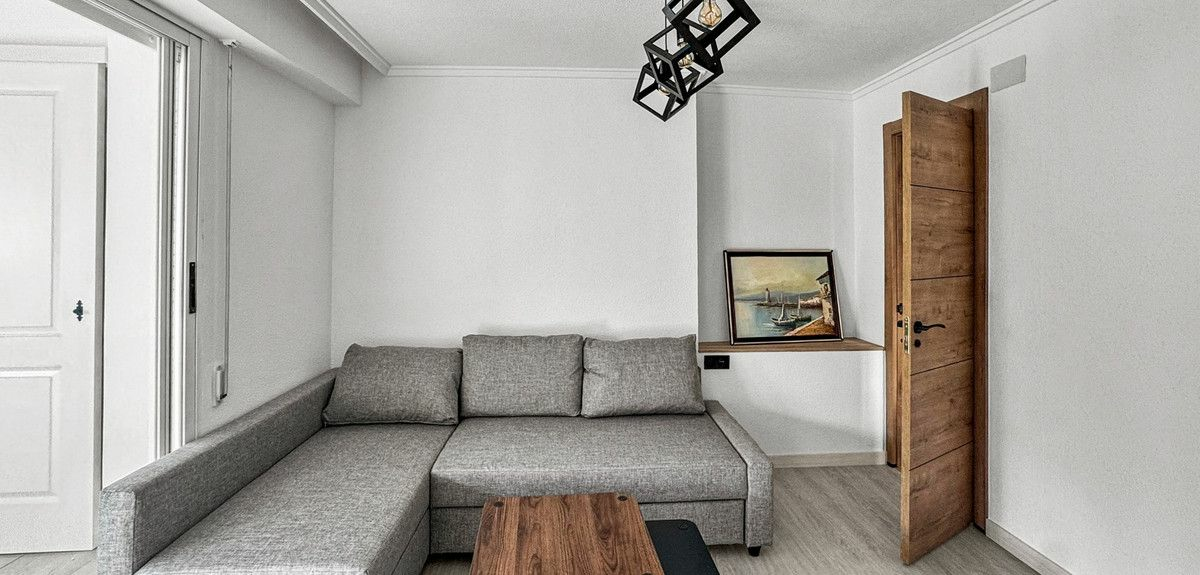 2-bedroom Apartment In Torrevieja, Spain (59 M²)