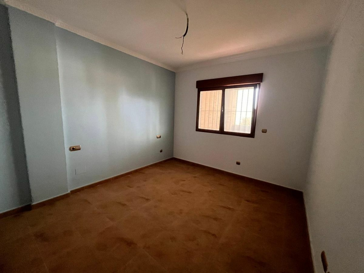 4-bedroom Apartment In Los Alcázares, Spain (178 M²)