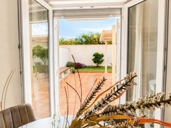 3-bedroom Villa In Torrevieja, Spain (86 M²)