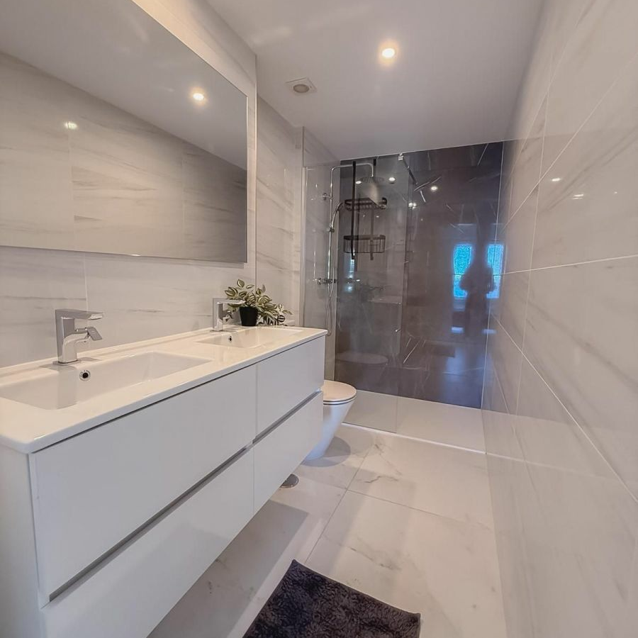 2-bedroom Apartment In Orihuela Costa, Spain (90 M²)