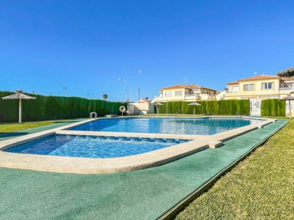 2-bedroom Villa In Orihuela Costa, Spain (50 M²)