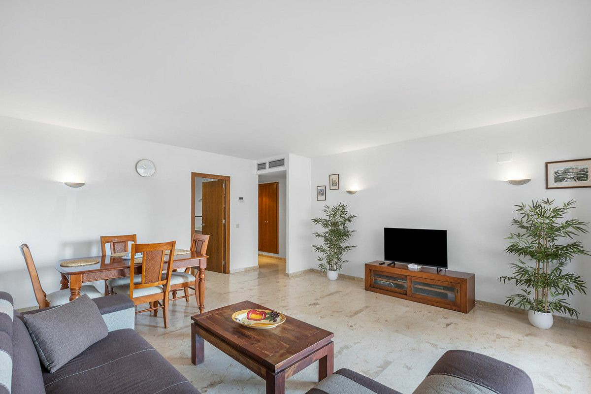 2-bedroom Apartment In Orihuela Costa, Spain (84 M²)
