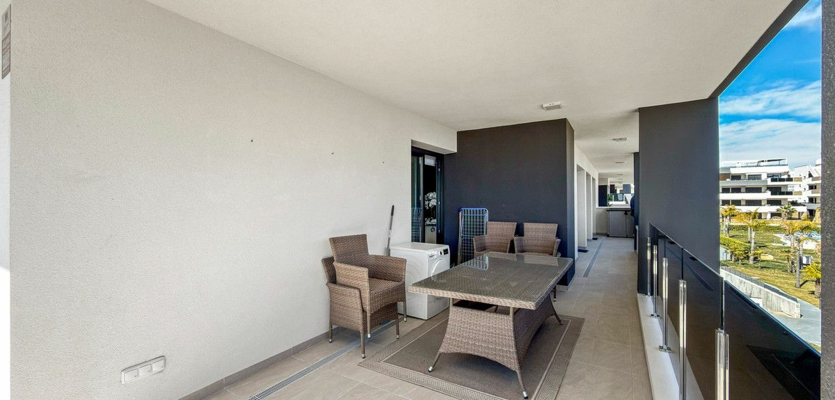 3-bedroom Apartment In Orihuela Costa, Spain (109 M²)