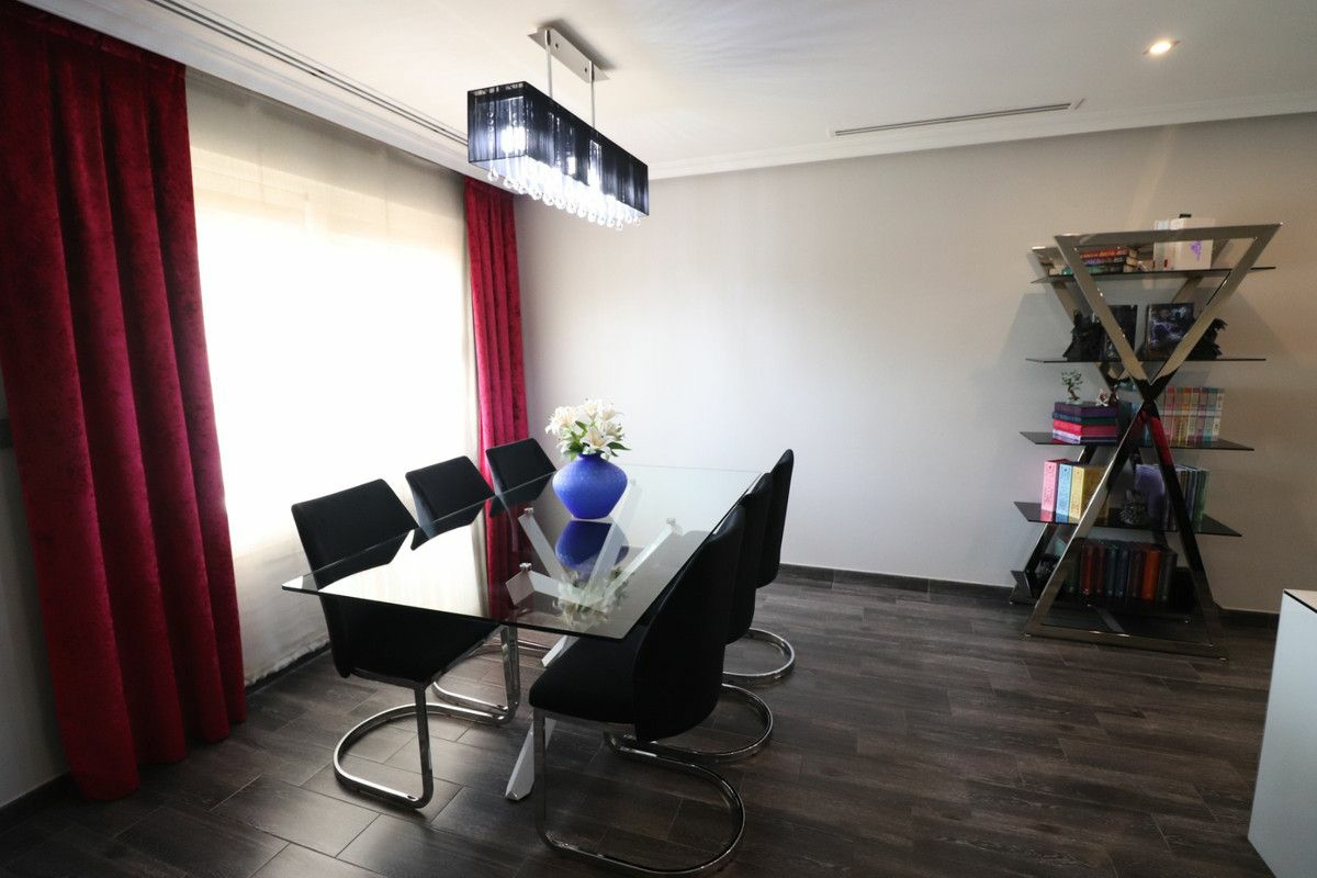 3-bedroom House In Redovan, Spain (241 M²)