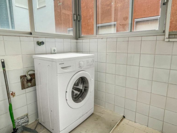 4-bedroom Apartment In Guardamar Del Segura, Spain (137 M²)