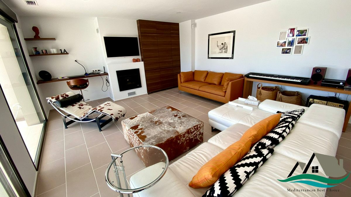 3-bedroom Villa In Hondon De Las Nieves, Spain (165 M²)