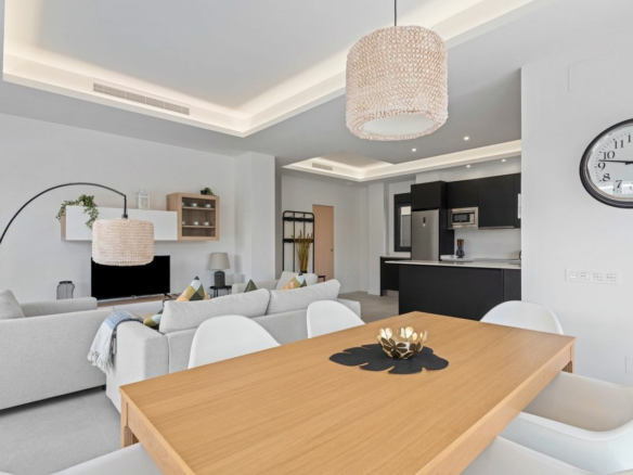 3-bedroom Villa In La Marina, Spain (226 M²)
