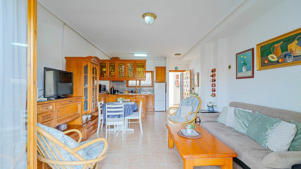 2-bedroom Apartment In Orihuela Costa, Spain (64 M²)